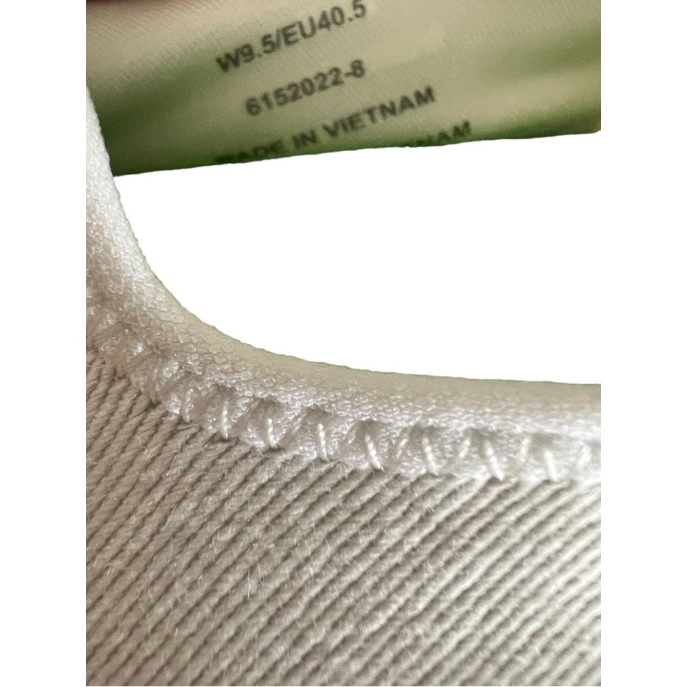 COPY - OOFOS Women slip size 9.5 - Picture 12 of 12
